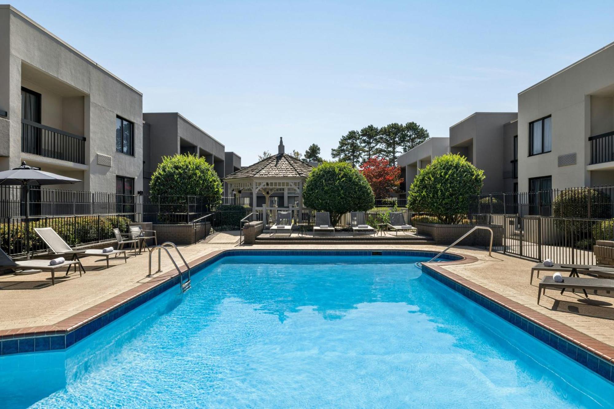 Courtyard Atlanta Northlake Tucker Zewnętrze zdjęcie